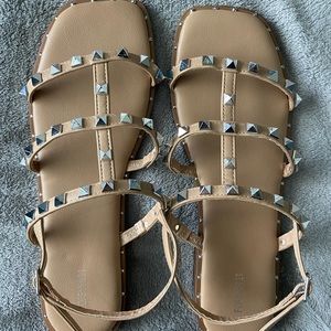 🆕 Forever 21 Studded Gladiator Sandals